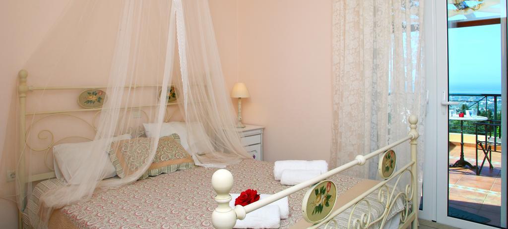 Orizzonte Apartments Lefkada Apolpaina Екстериор снимка