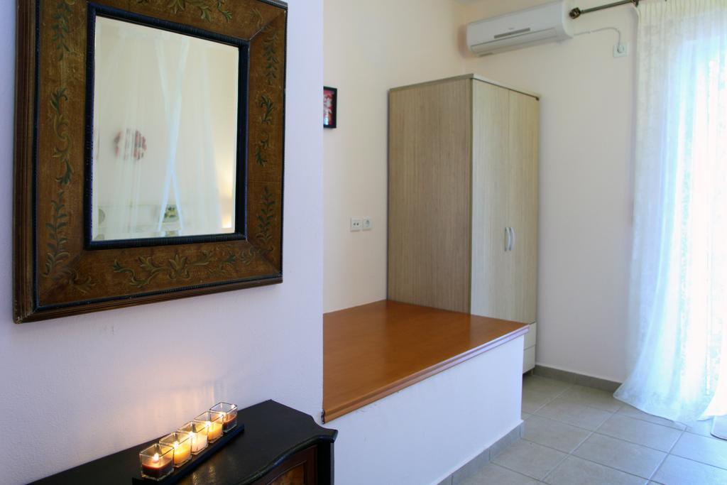 Orizzonte Apartments Lefkada Apolpaina Екстериор снимка