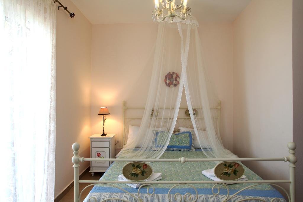 Orizzonte Apartments Lefkada Apolpaina Екстериор снимка