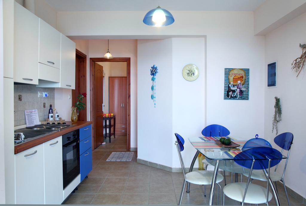 Orizzonte Apartments Lefkada Apolpaina Екстериор снимка