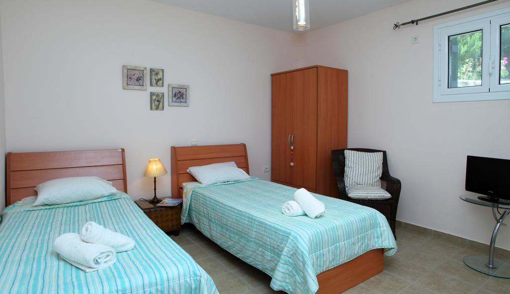 Orizzonte Apartments Lefkada Apolpaina Екстериор снимка