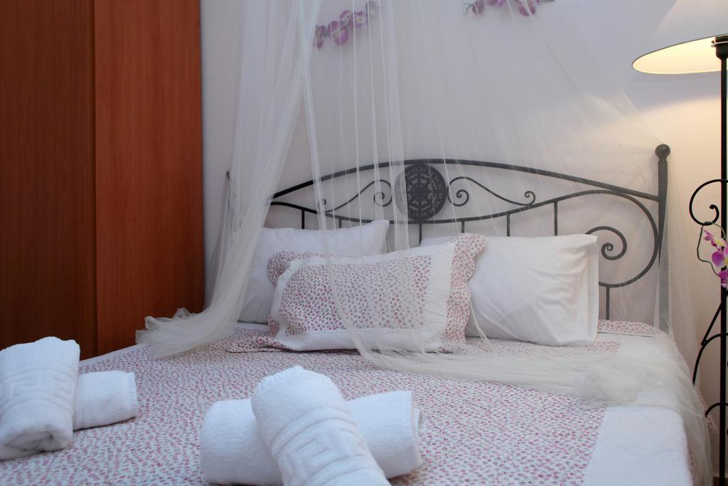 Orizzonte Apartments Lefkada Apolpaina Екстериор снимка
