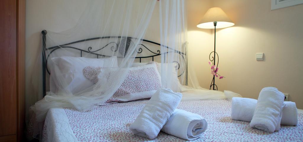 Orizzonte Apartments Lefkada Apolpaina Екстериор снимка